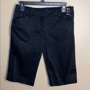Bermuda slim leg shorts